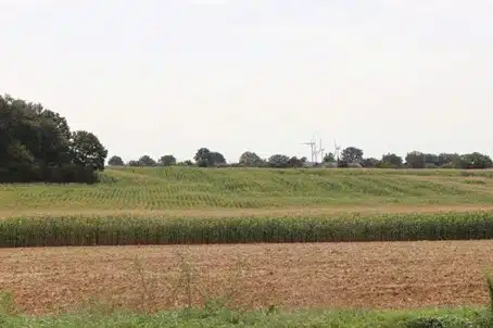 Vent de démocratie en Sarthe : une charte citoyenne pour l’éolien